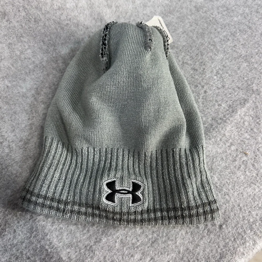 Under Armour Youth Stephen Curry SC Pom Beanie Hat Black Gray OSFA Cuffed Knit